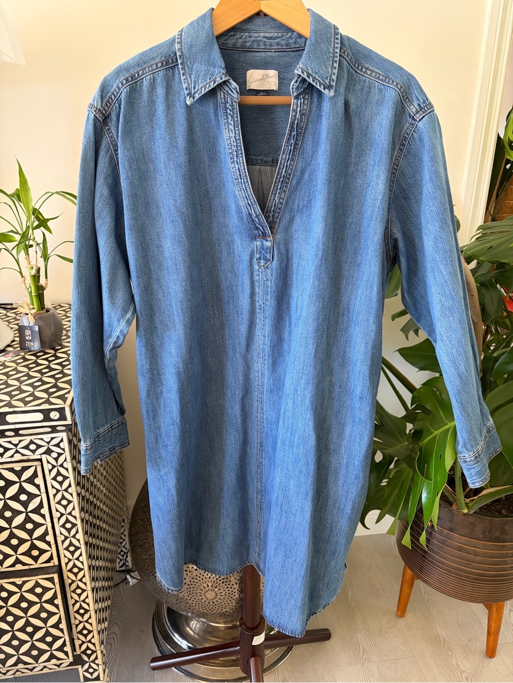 Universal Thread Light Blue Denim Button-Down Tunic Shirt